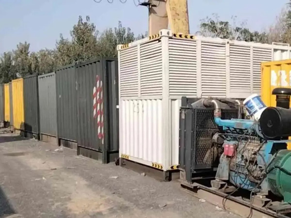萍乡200KW柴油发电机机组每小时油耗是多少？